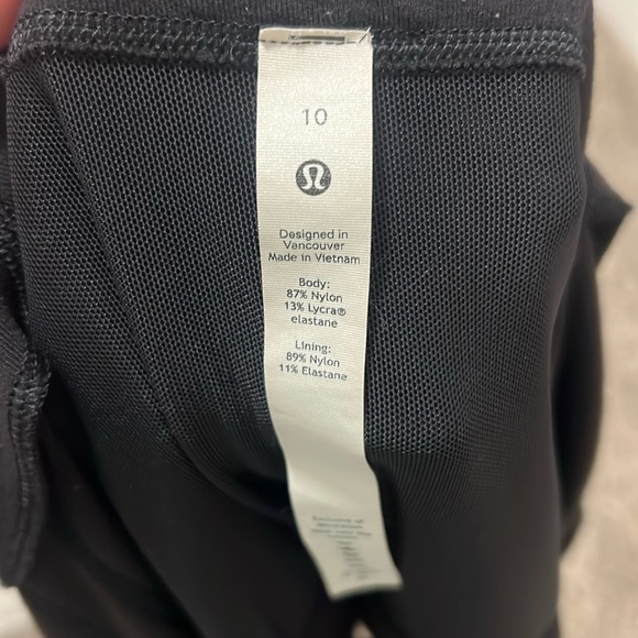 Lulu lemon Define zip up - Picture 1 of 2